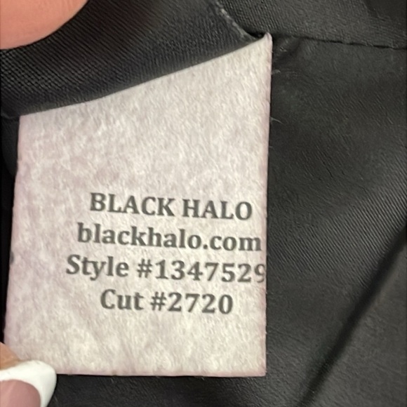 Black Halo Women’s Top Strapless Black/Metallic Embelishments Size 4 - Picture 11 of 11